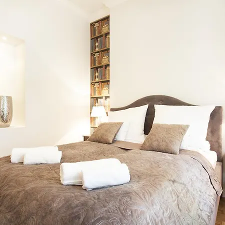 Stylowy Apartament W Centrum Krakowa Διαμέρισμα *